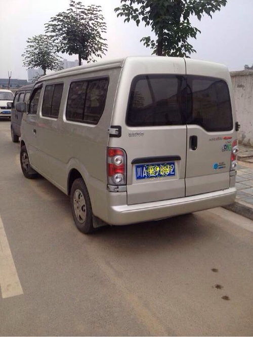 成都面包车出租 搬家 拉货 包车等13541087251谢谢...